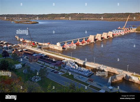 Ia Dubuque Towboat And Coal Barges At Lock And Dam No 11