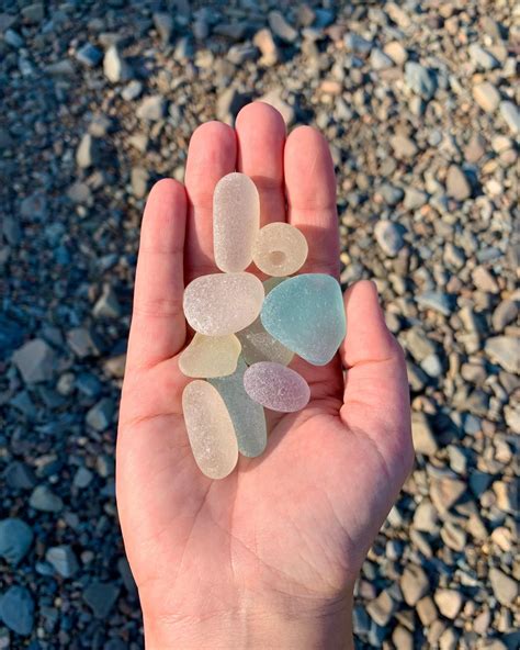 A Handful Of Favourite Pieces R Seaglass