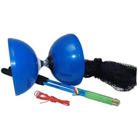 Diabolo Juggling | A Mighty Girl