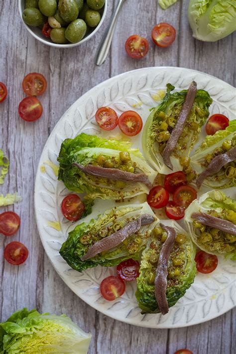 Cogollos A La Plancha Con Anchoas Y Vinagreta