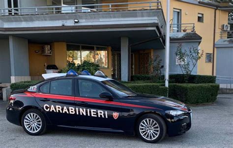 Alba Adriatica Sorpreso A Spacciare Cocaina Arrestato Un