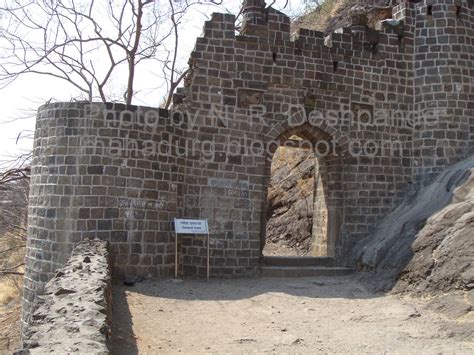 Forts in Maharashtra: Shivneri : Shivaji Maharaj's Birthplace