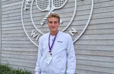 Калин ивановски влезе во осминафиналето на вимблдон | Vesnik.com ...