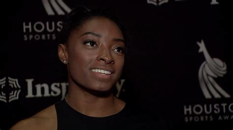 Simone Biles Named Athlete Of The Year At Houston Sports Awards Abc13 Houston