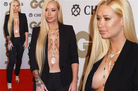Braless Iggy Azalea Announces Her Award Winning Vagina As She Accepts Woman Of The Year At GQ