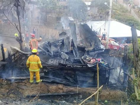 Voraz Incendio Consume Una Vivienda En Portoviejo El Diario Ecuador