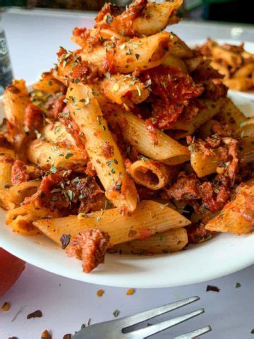 Easy Rigatoni Bolognese Recipe