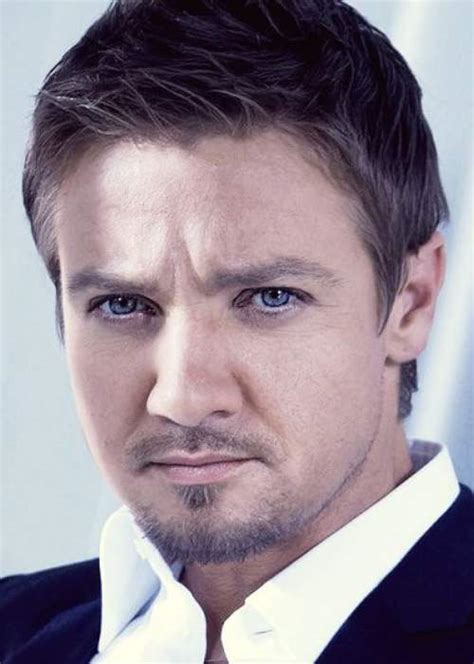 Jeremy Renner Muscles Jeremy Renner Is Back In The Gym Prepping For