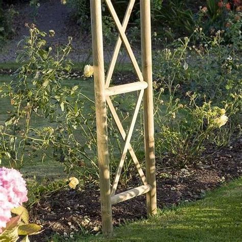 Rowlinson Rustic Natural Timber Garden Arch