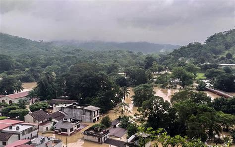 Las Inundaciones En Tabasco Cada Vez Más Graves Pie De Página