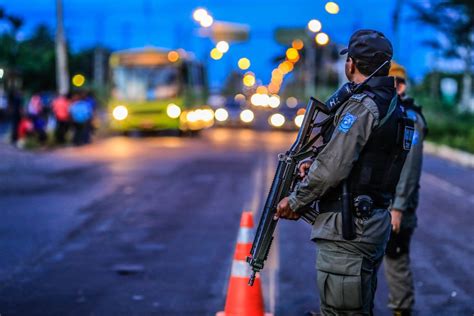 Pm Recupera Ve Culos Durante Opera O Tiradentes Iii Em Teresina Gp