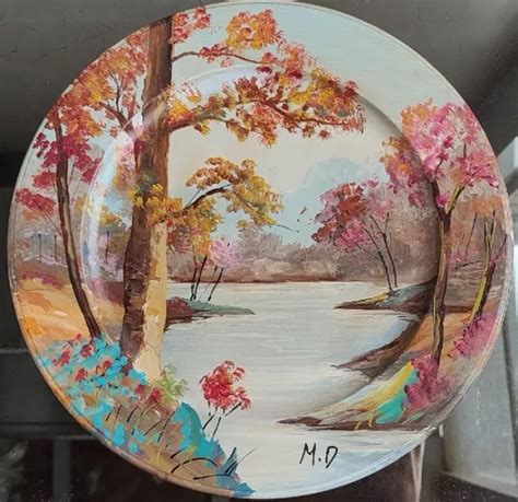 ANCIENNE ASSIETTE DECORATIVE Peinte Main Art Nouveau Signée M d Painted