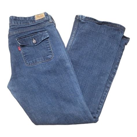 Levis Jeans Levis 545 Low Boot Cut Jeans Womens Size 4 Medium Blue