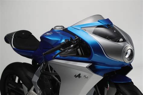 2021 MV AGUSTA Superveloce Alpine Limited Edition 迅速銷售一空