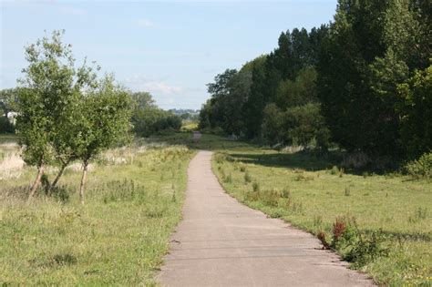 Alney Island Nature Reserve Cycle Track Colin Manton Cc By Sa