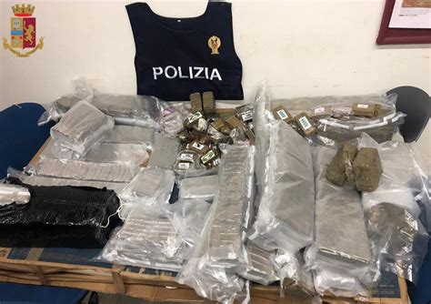 Droga Bologna Nasconde 80 Chili Di Hashish In Casa Arrestato