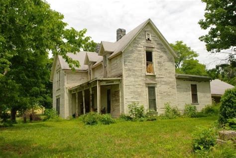 Kentucky Farmhouse Let Me Fix You Up Old Farm Houses Old Houses