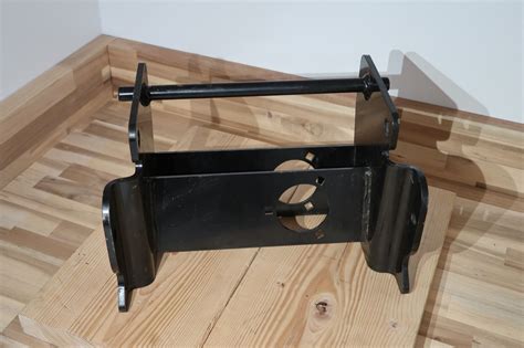 John Deere 1023e 1025r 1026r Tractor Front Quick Hitch Support Bracket Lva22590 Ebay