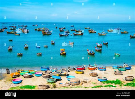 Fishing Village Vietnam Stock Photo Alamy