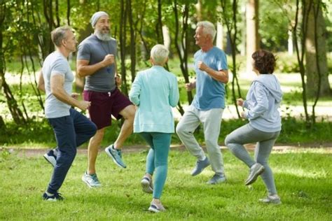 Nordic Walking Aufwärmen 7 Einfache Übungen