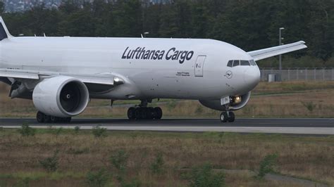 Frankfurt Airport Planespotting Close Up B777 A340 600 A330 9 B787