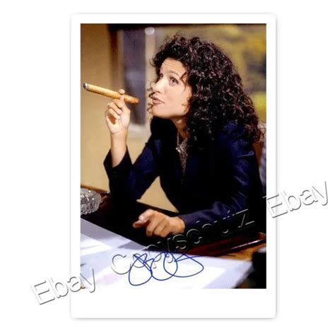 JULIA LOUIS DREYFUS Laminated Autograph Photo Card AK1 4 02