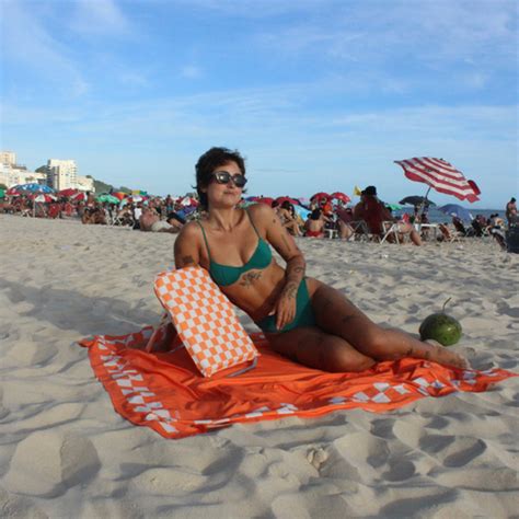 Hot Sexy Bia Siqueira Bikini Pics