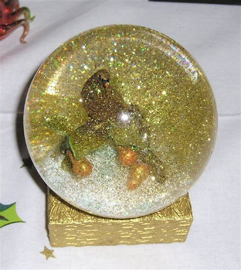 Cherrygal Partridge In A Pear Tree Snow Globe Gift Boxed Gold