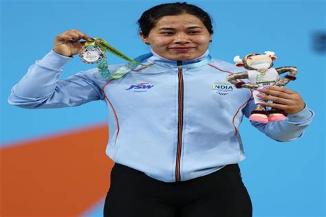 Commonwealth Games Weightlifter Bindyarani Devi Sets New Cwg