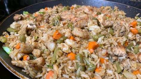 How To Make Shrimp And Chicken Fried Rice Youtube