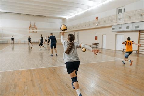 El saque en voleibol Tipos y cuál hacer en cada situación