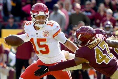 Skycam View Shows Just How Ridiculous Patrick Mahomes Throwing The Ball