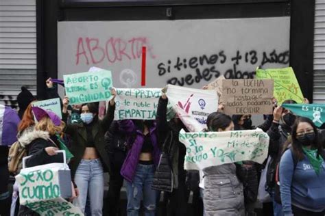 Feministas Marchan A Favor Del Aborto Legal Y Seguro En Pachuca