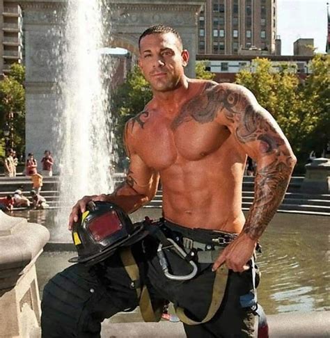 Hot Firemen Hot Firefighters Fireman Tattoo Firefighter Calendar Men S Uniforms Hommes Sexy