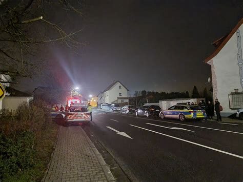 Mann fuchtelt öffentlich mit Pistole rum Großer Polizeieinsatz in