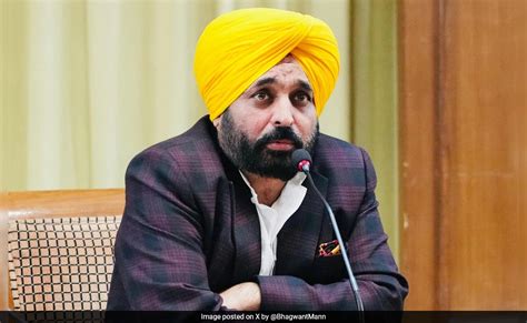 Bhagwant Mann Reacts To Wanted His Picture On Punjab Tableau Charge