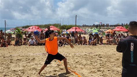 Praia de Iracema recebe 2ª edição de torneio LGBTQIA de carimba veja