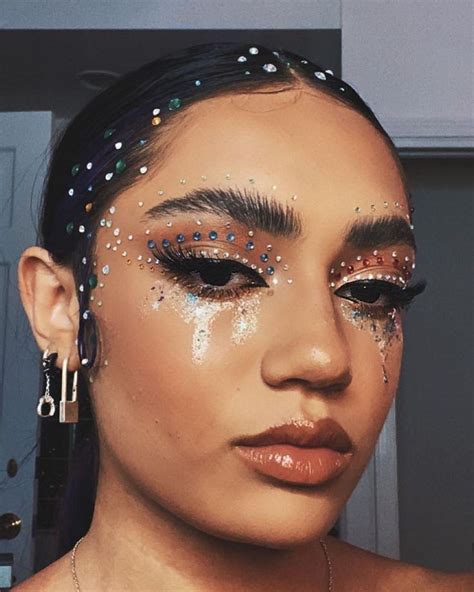 Maquillajes inspirados en la serie Euphoria que te harán interesante