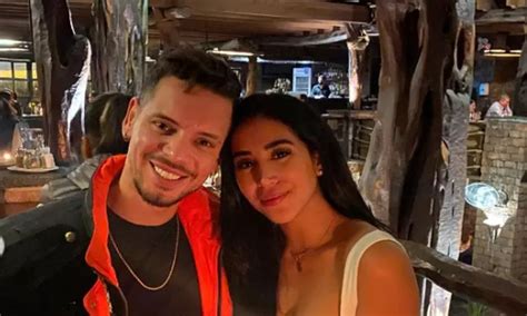 Anthony Aranda y su romántico recibimiento a Melissa Paredes tras