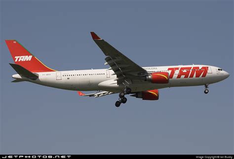 PT MVG Airbus A330 203 TAM Linhas Aéreas Ian Busby JetPhotos