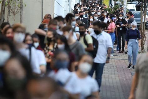 Vacinação em BH veja postos para dose de reforço nos trabalhadores da