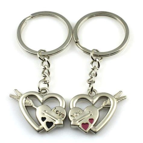 Love Keychain Couple Cute Women Men Car Key Chain Pendant Keyring Cover