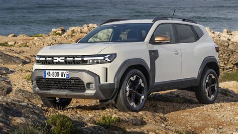 Dacia Duster dice no all'elettrico almeno fino al 2030 - Autoblog