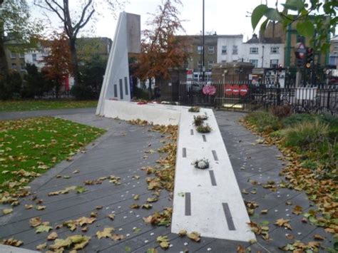 Memorial Bethnal Green Tube Disaster - Bethnal Green - TracesOfWar.com