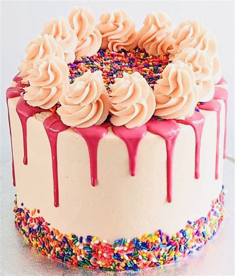 2 Layer Funnfetti Birthday Cake With Buttercream Frosting Cabbit Cakes