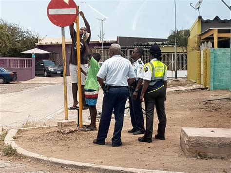 Luchthavenpolitie Haalt Vlieger Uit De Lucht Curacao Nu