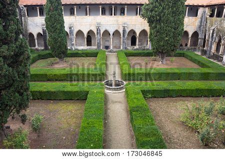 Imagen Y Foto Monastery Batalha Prueba Gratis Bigstock