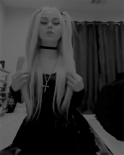 Maggie Lindemann Goth Chic Girl Maggie Lindemann