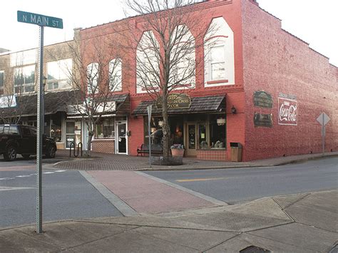 Ellijay Council Discusses Crosswalks Pedestrian Safety Times Courier