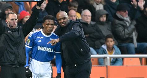 Strasbourg Un Attaquant Pist Pour Remplacer Mothiba Football Addict